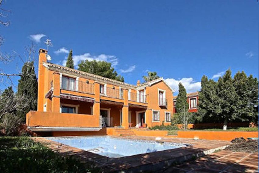 featured Villa i Marbella til Salg - Øst Marbella
