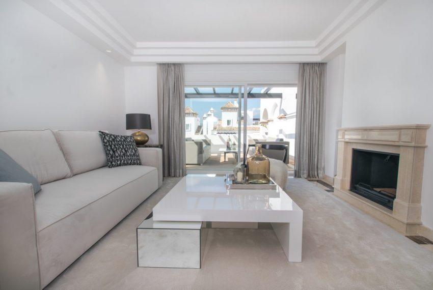 elegant-nye-lejligheder-marbella-livingroom