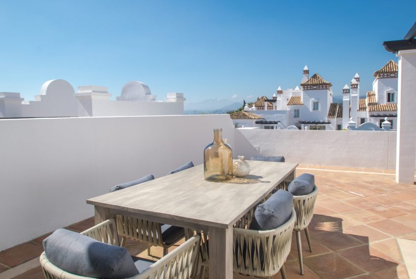elegant-nye-lejligheder-marbella-terrace1