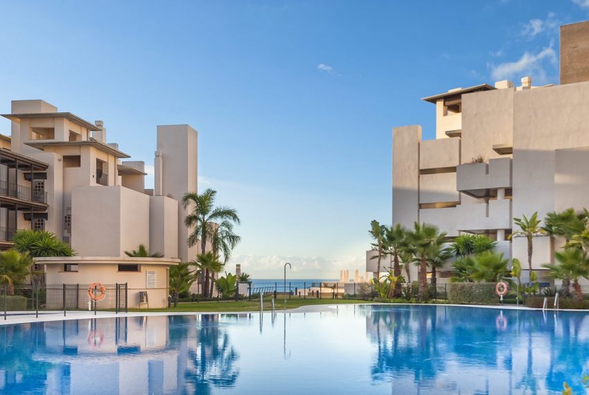 luksus-first-line-strand-lejligheder-nær-near-marbella-swimmingpool