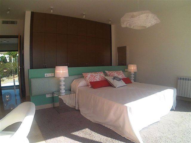 Helt-ny-villa-til-salg-Atalaya-bedroom3