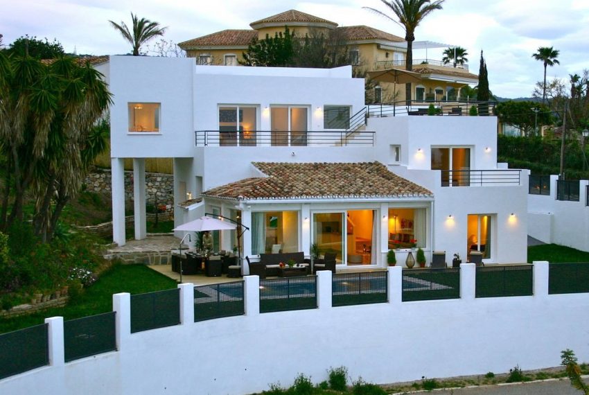 Vidunderlig-villa-til-salg-i-Marbella-main