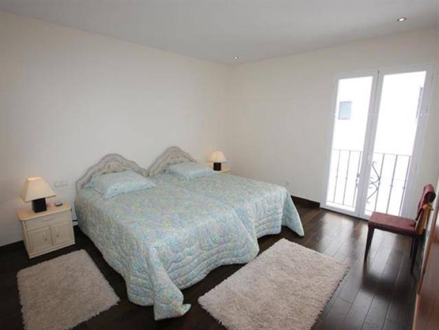 rummelig-luksus-lejlighed-puerto-Banus-bedroom