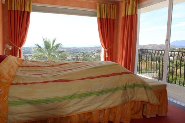 stunning-villa-til-salg-La-Quinta-bedroom
