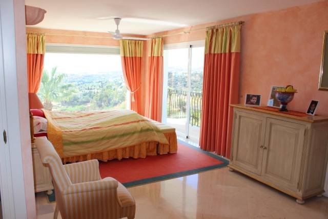 stunning-villa-til-salg-La-Quinta-bedroom2