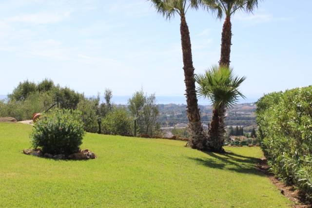 stunning-villa-til-salg-La-Quinta-gardenview