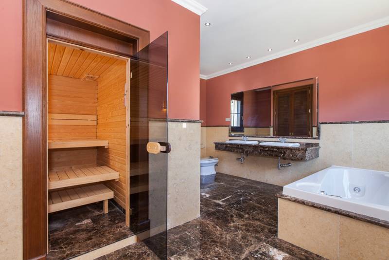 stunning-villa-til-salg-mijas-golf-sauna