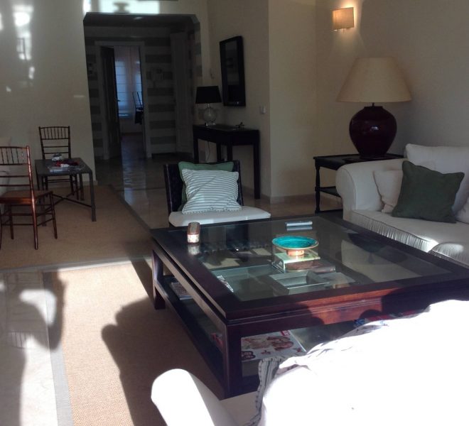 Apartment-til-salg-i-Bahia-de-Marbella-stue