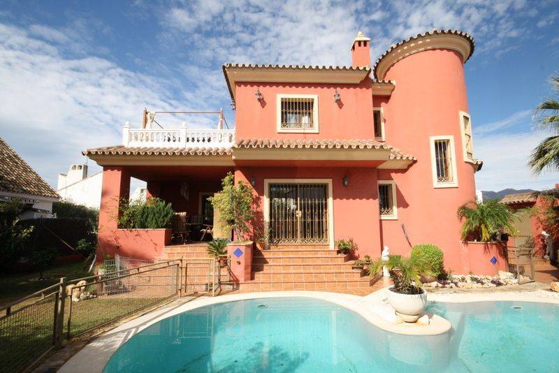 Fantastisk Villa til salg i Marbella billed