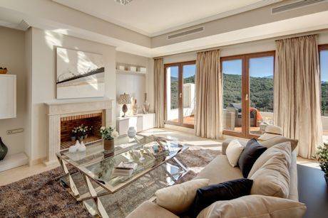 Luksus-Villa-til-salg-i-Benahavis-livingroom