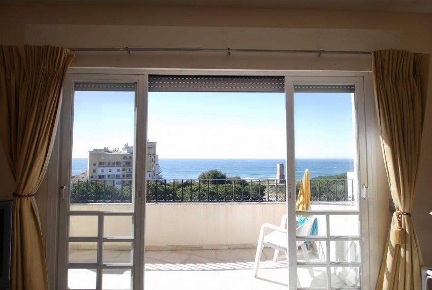 Penthouse-i-Cabopino-east-Marbella-til-salg-terrace-view1