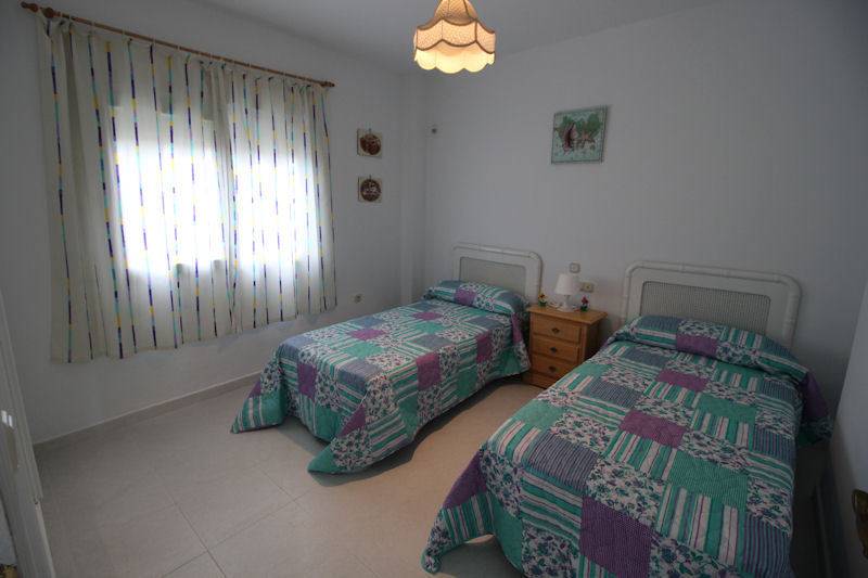 Smuk-Villa-til-salg-i-Reserva-de-Marbella-bedroom