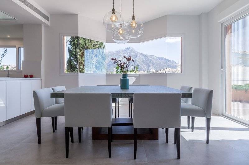 Smuk-lejlighjed-til-salg-i-Marbella-diningroom