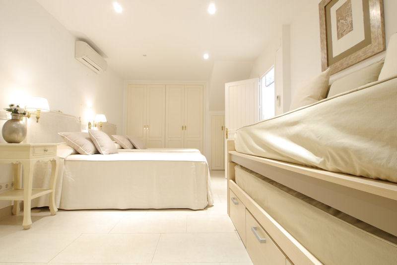 Spektakulær-lejlighed-til-salg-i-øst-marbella-bedroom4
