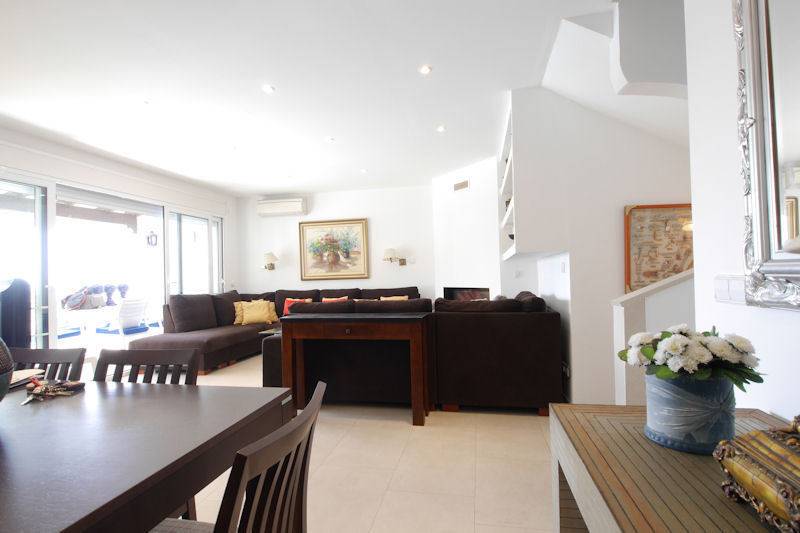 Spektakulær-lejlighed-til-salg-i-øst-marbella-livingroom2