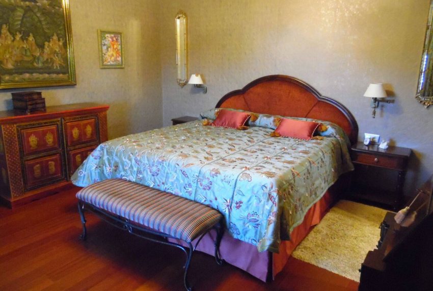 Villa-i-Rio-Real-Marbella-til-salg-bedroom