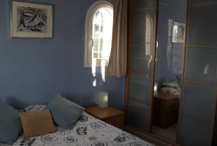 Villa-til-salg-Riviera-del-Sol-mainbedroom1