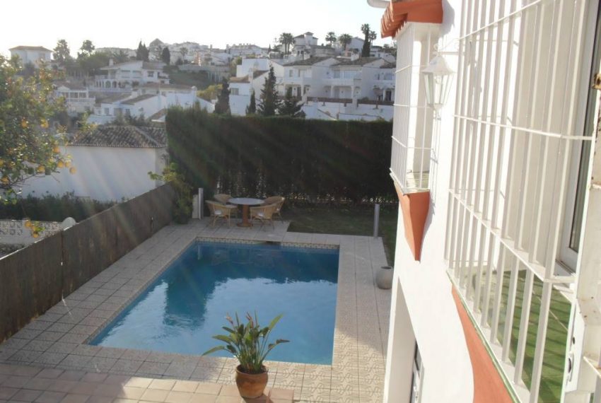 Villa-til-salg-Riviera-del-Sol-pool2