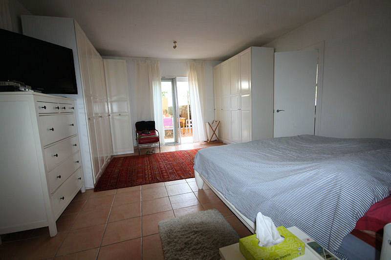 Villa-til-salg-i-Costabella-bedroom
