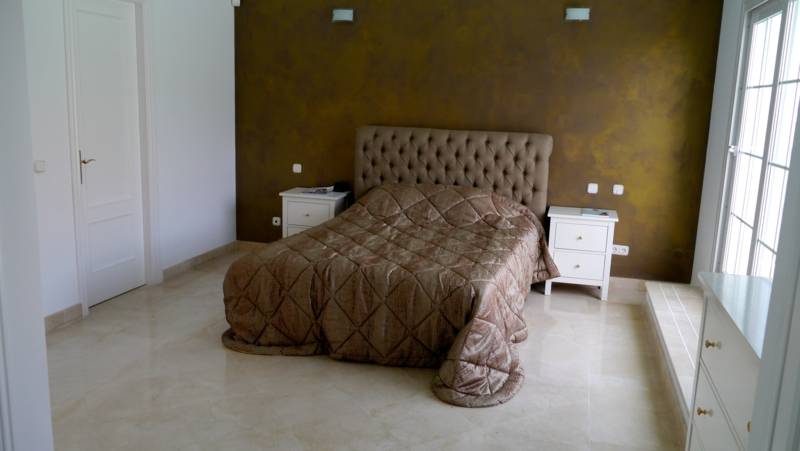 Villa-til-salg-i-Nueva-Andalucia-bedroom